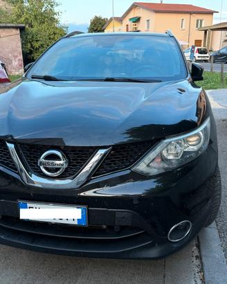 Nissan qashqai full optional