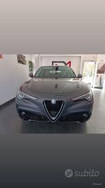 Alfa Romeo Stelvio 2.2 Turbodiesel 160 CV AT8 RWD 