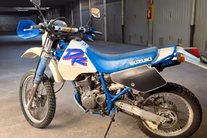 SUZUKI DR 350