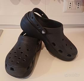 Crocs con tacco rialzato