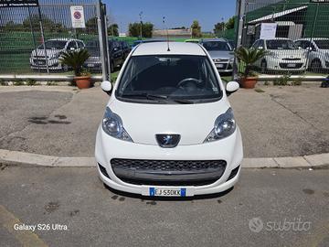 Peugeot 107 1.0 BENZINA - 5 PORTE - ANNO 2011