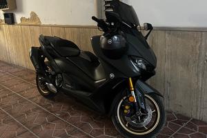 T-Max 560 Tech Max