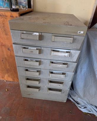 Schedario Olivetti Synthesis a 12 cassetti