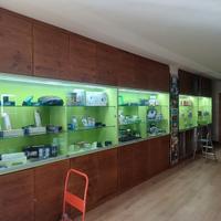 arredamento negozio e attrezzatura professionale