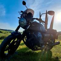 Moto Guzzi V7 Stone 850