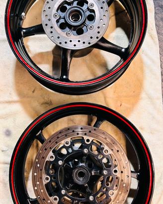 Cerchi completi Yamaha R6