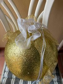 Palle dorate natalizie