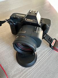 Canon T80 con obiettivo originale