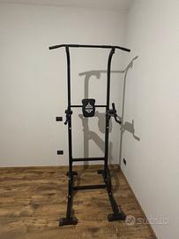 Stazione multifunzionale per allenamento casa