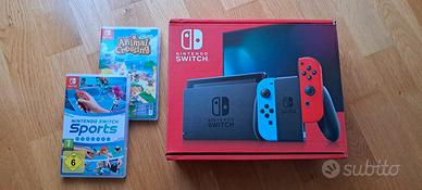 Nintendo Switch con accessori e due giochi