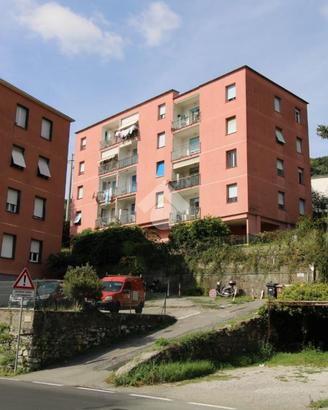 5 LOCALI A CHIAVARI
