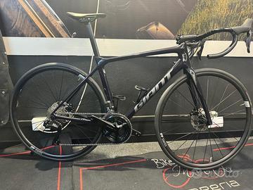 GIANT TCR ROAD CARBON