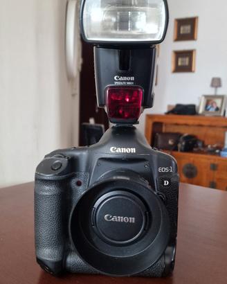 Canon EOS 1D Mark II + 50mm f/1.8 + Flash 580EX Ki