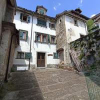 TRADIZIONALE CASA CARNICA TUTTA DA SCOPRIRE!