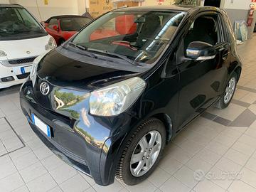 TOYOTA iQ 1.0i 68Cv C/Aut.'Unip/OkNeo"