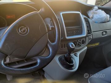 Furgone Opel Vivaro omologato per trasporto salme