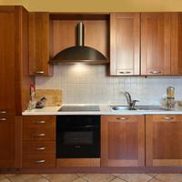 Cucina lineare in legno