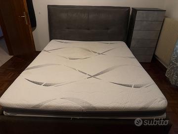 Letto matrimoniale a cassettone – come nuovo