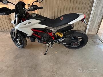 Hypermotard 939