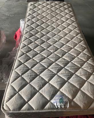 Materasso singolo in lattice antiacari