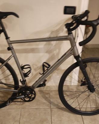 Bici gravel come nuova