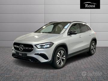 MERCEDES - VETTURE GLA 200 d automatic N61329