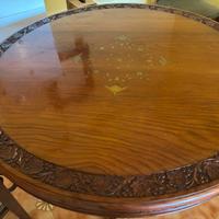 Tavolo in noce massello