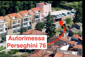 Box Auto in Autorimessa Moderna