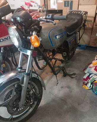 suzuki gs 1000g