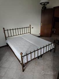 Struttura letto in ottone