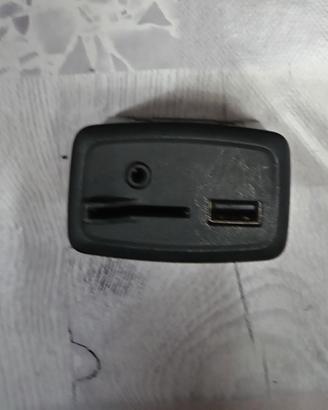 PORTA INGRESSO USB SD CARD