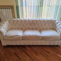 Divano Chesterfield 3 Posti - Da restaurare