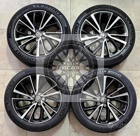 Cerchi e pneumatici 19 originali nuova Toyota C-HR