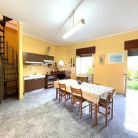 CASA SEMINDIPENDENTE A SAN MARTINO VALLE CAUDINA