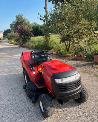Trattorino rasaerba Yard pro
