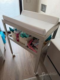 Mobile fasciatoio in legno