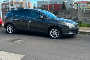 Lancia Delta 1.6 120 cv