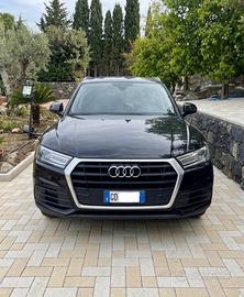 Audi Q5 35 tdi business hybrid