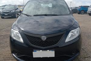 Lancia Ypsilon 1.0 FireFly 5 porte S&S Hybrid Ecoc
