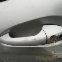 Maniglia ant sx Mercedes w204