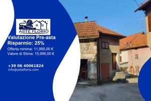 Immobile in asta di 42 m² con più di 5 locali a Ta