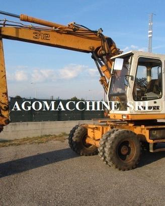 Liebherr 312 macchinario con difetto