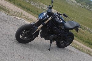 Benelli 752 s 
