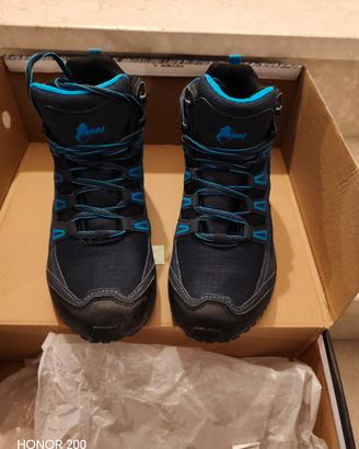 scarponcini da montagna praticamente nuovi 41