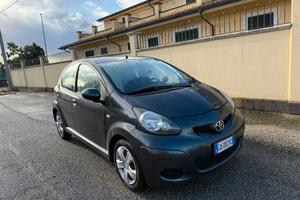 toyota aygo 5 porte