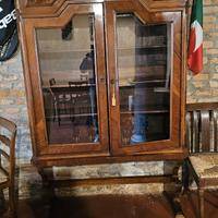 Antica credenza Vittoriana