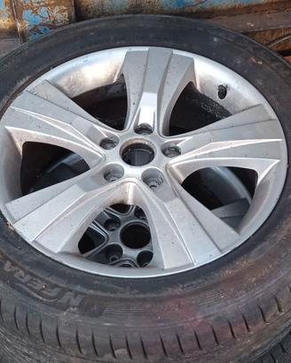 Cerchi lega captiva 2009 raggio 18"con gomme 80%
