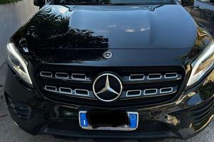 Mercedes GLA 200d night edition