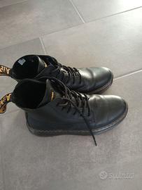 Dr. martens