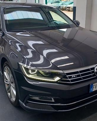 Volkswagen Passat 2.0 BiTDI SCR 4MOTION DSG Execut